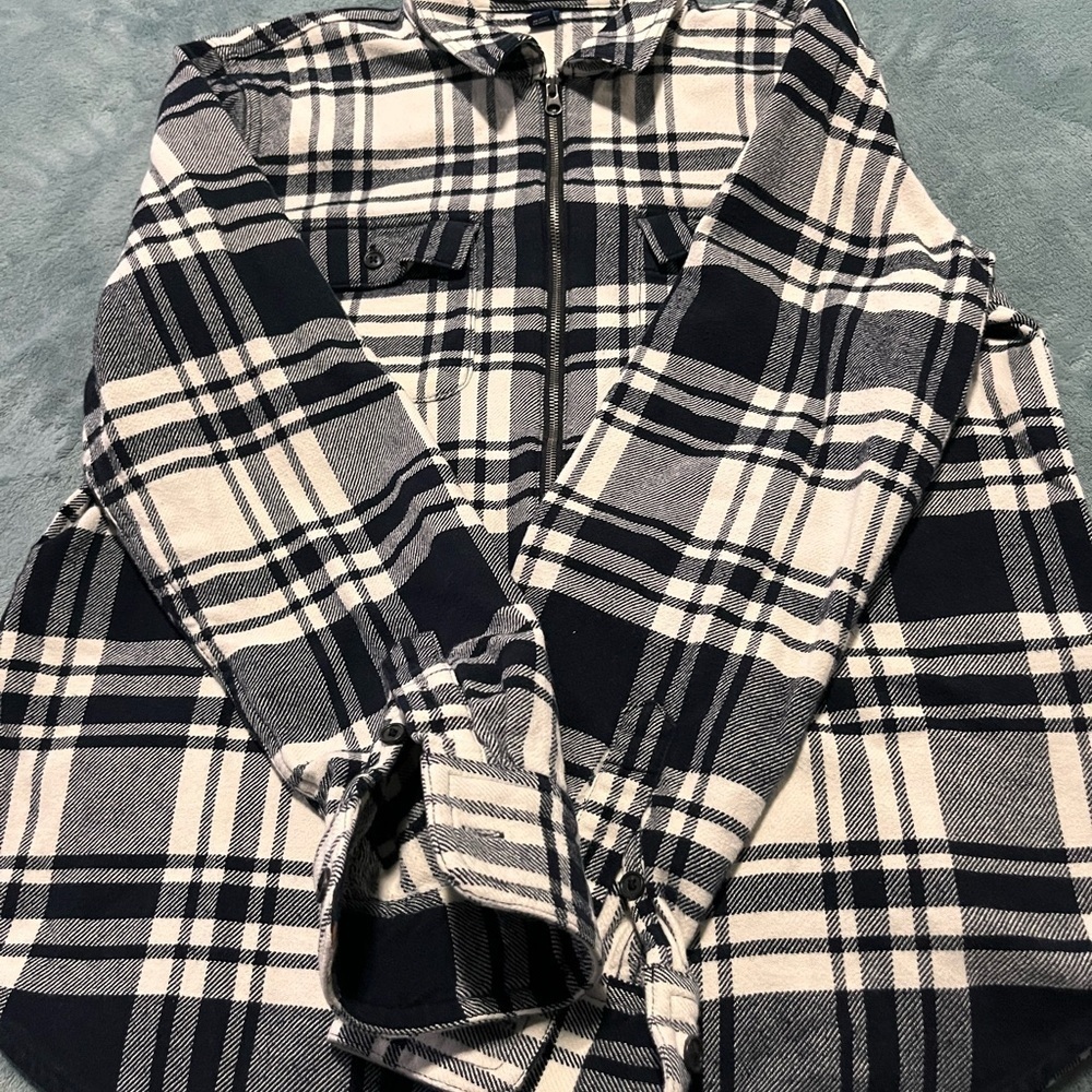 Chaps Men's Navy and White Plaid Shirt Jacket - Picture 2 of 6